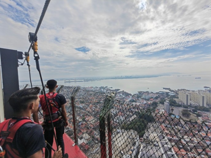 Rainbow Skywalk with Observatory Deck and Sky Bridge